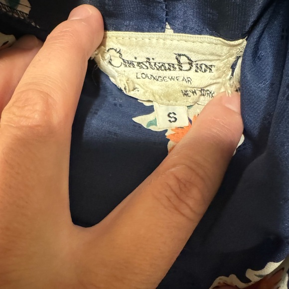 Vintage Christian Dior Robe - Picture 6 of 6